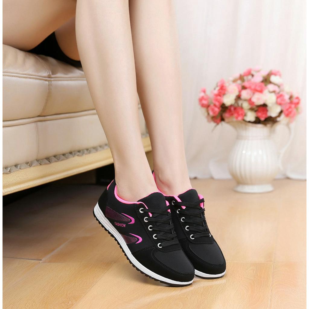 NEW MARIAN (มาใหม่) 🛒👟 รองเท้าผ้าใบผู้หญิง เสริมส้น 2 ซม.👟🛒 A0281 พร้อมส่ง