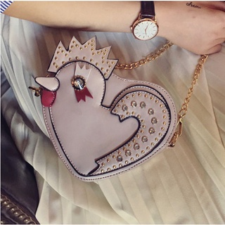 พร้อมส่ง กระเป๋าสะพายข้างใบเล็กสายสะพายโซ่ รูปไก่เจี๊ยบทรงหัวใจประดับเพชร แฟชั่นเกาหลี รหัส CA-881 สีชมพู