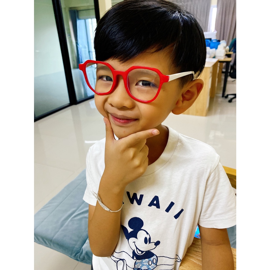 N.2802 แว่นกรองแสงเด็ก  สำหรับอายุ 3-15 ปี ช่วยปกป้องถนอมสายตาเด็ก เเว่นตาเด็ก เเว่นถนอมสายตา แว่นตากรองแสงสีฟ้า