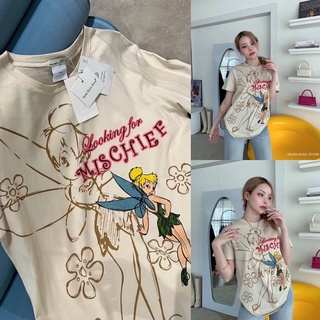 【เสื้อยืดใหม่】เสื้อยืดพิมพ์ลายแฟชั่น"tinkerbell T-shirt"เสื้อแบรนด์ ดังลาย  ทิงเกอร์เบลล์ น่ารักสุดๆ เนื้อผ้าสีครีม พิมพ