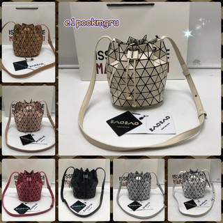 BaoBao กระเป๋าถัง Crossbody bag ไหล่เดียว crossbody，Shoulder bag Issey Miyake กระเป๋า baobao แฟชั่น