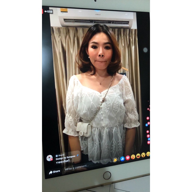 เสื้อครอปลูกไม้สีขาว ป้ายKwang Design by Sangsee