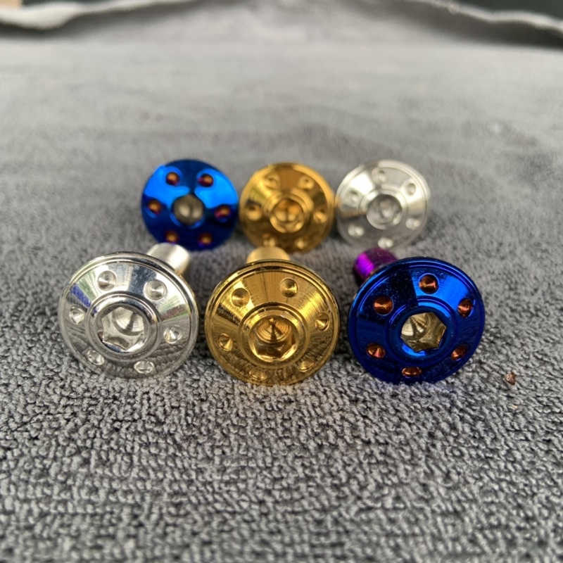 น็อตขาตั้งข้าง honda เวฟ  น็อตขาตั้งข้าง Yamaha ลายดอกไม้