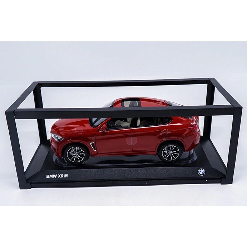 โมเดลรถ 1/18 2016 BMW X6M (สีแดง)