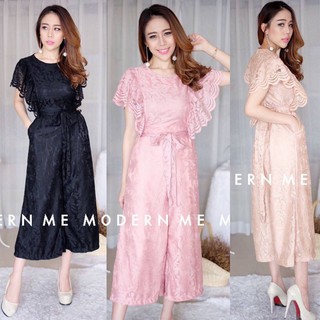 เสื้อผ้าแฟชั่นผู้หญิงพร้อมส่ง-Modernme จั้มสูทขายาวงานลูกไม้ทั้งตัวเพิ่มเชือกผูกเอวเพื่อกระซับทรงงานมีซับในอย่างดี