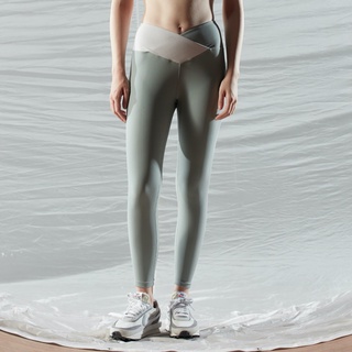 OTBxPARROT - Capsule V-Line Legging in Sage