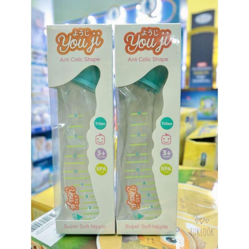 you ji ขวดนม (TRITAN) รูปเหลี่ยมทรงโค้ง Anti Colic Shape ขนาด 8 ออนซ์ ( 2 ขวด ) สินค้าคละสี