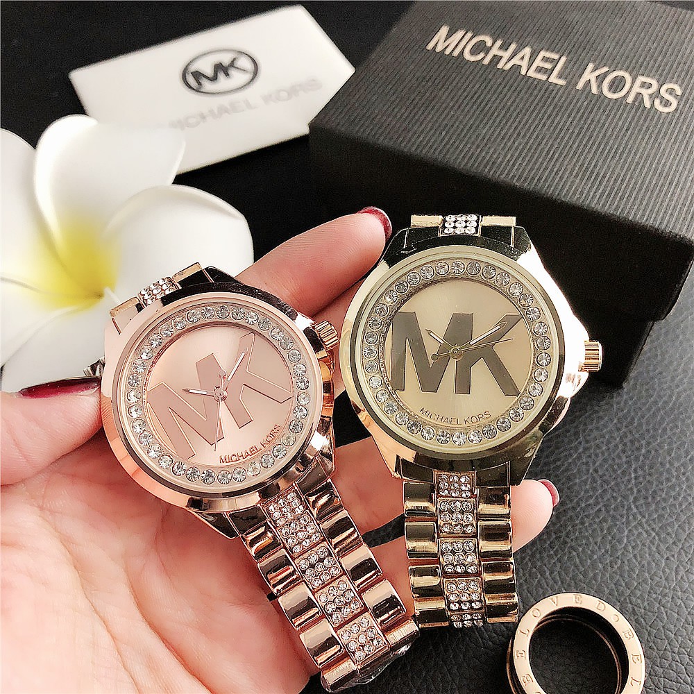 【กล่องฟรี】MK นาฬิกาข้อมือผู้หญิงสายสแตนเลส