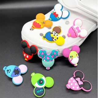 อุปกรณ์เสริม จี้การ์ตูน Winnie The Pooh Jibits สําหรับตกแต่งรองเท้า Crocs Pin Mickey Mouse Jibbits