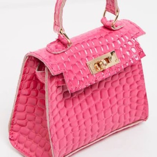 กระเป๋าสะพาย pink mini bag แบรนด์ pretty little thing ของใหม่