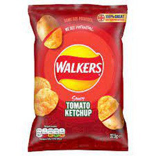 แพ็ค 2 ชิ้น Walkers Tomato Sauce Crisps 32.5g. วอล์คเกอร์สซอสมะเขือเทศอบกรอบ 32.5 กรัม