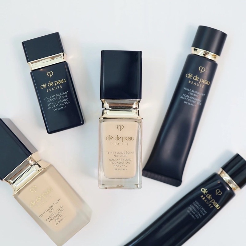 (📍สินค้าป้ายไทย) #รองพื้นเทพ CLE DE PEAU RADIANT FLUID FOUNDATION NATURAL SPF25 PA++ / MATTE SPF 20 PA+++