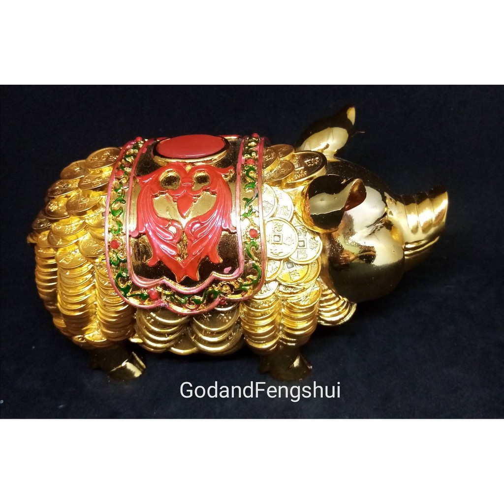 สัตว์มงคล หมูทองขนเป็นเหรียญจีนโบราณ นั่งบนกองเงิน นำโชคลาภและทรัพย์เพิ่มพูน ​ ขนาด ก18*ส9cm.