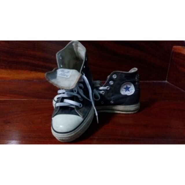รองเท้าผ้าใบ converse