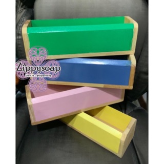 แม่พิมพ์ซิลิโคนไม้ LOAF สี 003972 6.5*25.7*7 cm 003972 สีสุ่มไม่สามารถเลือกสีได้