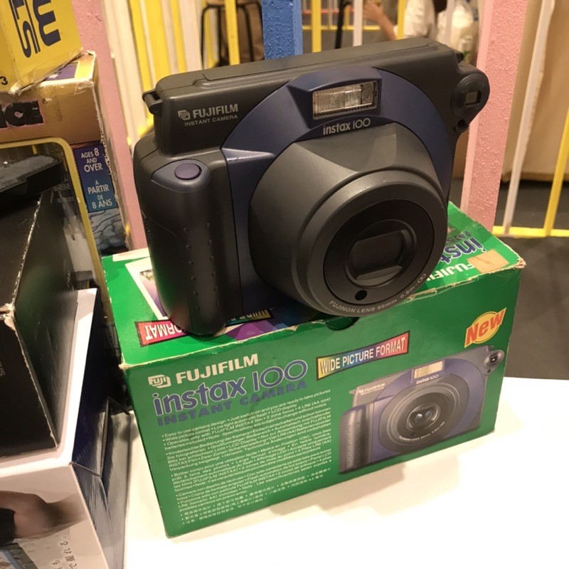 Excursie kan zijn Memo Fujifilm Polaroid instax 100 ใช้ฟิล์ม instax wide พร้อมกล่อง  กล้องใช้งานได้ปกติ แฟลชทำงาน เลนส์ใส | Shopee Thailand