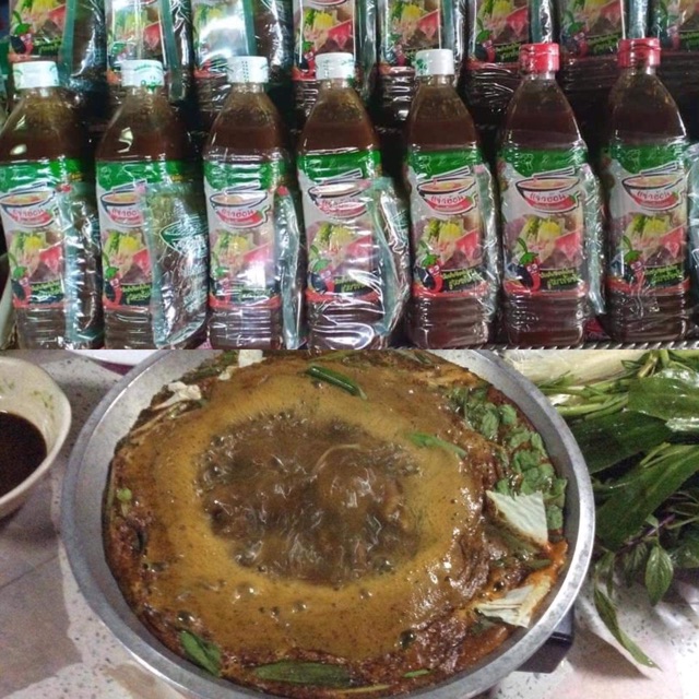 (ร้าน official ส่งตรงจากโรงงาน) น้ำแจ่วฮ้อนบ้านสวนโนนสะอาด ขนาด700ml แถมน้ำจิ้มซอง
