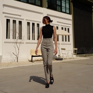 (เฉพาะรุ่นนี้ กรุณาอ่านคำแนะนำการเลือกไซส์ในรายละเอียดสินค้าค่ะ) Beigebased - Lindsy Jeans สินค้าพร้อมส่งทั้ง 2 สี