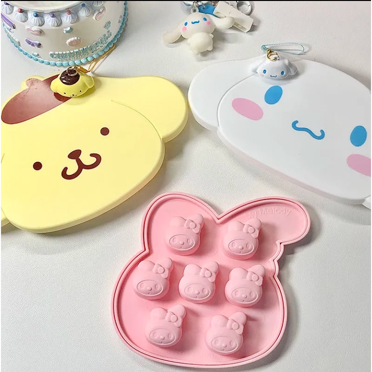 SANRIO ถาดแม่พิมพ์ทําน้ําแข็ง รูปการ์ตูนซานริโอ้น่ารัก 7 หลุม พร้อมฝาปิด สําหรับห้องครัว