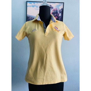 เสื้อโปโลผู้หญิง  เสื้อยืดสีเหลืองผู้หญิง เสื้อยืดมือสอง  มือสองสภาพดี เสื้อเหลือง Second Hand Clothes