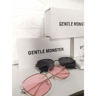 แว่นตาgentel monster พรีเมี่ยมรวมกล่องแล้วค่ะ