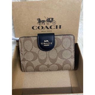 Coach MEDIUM CORNER ZIP WALLET IN SIGNATURE CANVAS (COACH C0082)