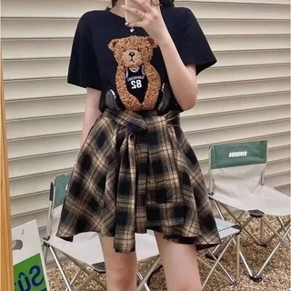 Swan shop ชุดเซต2ชิ้น เสื้อยืดลายหมี🧸+กระโปรงลายสก๊อต สไตล์แนวหวานใส่น่ารัก มี6ไซด์พร้อมส่งค่ะ