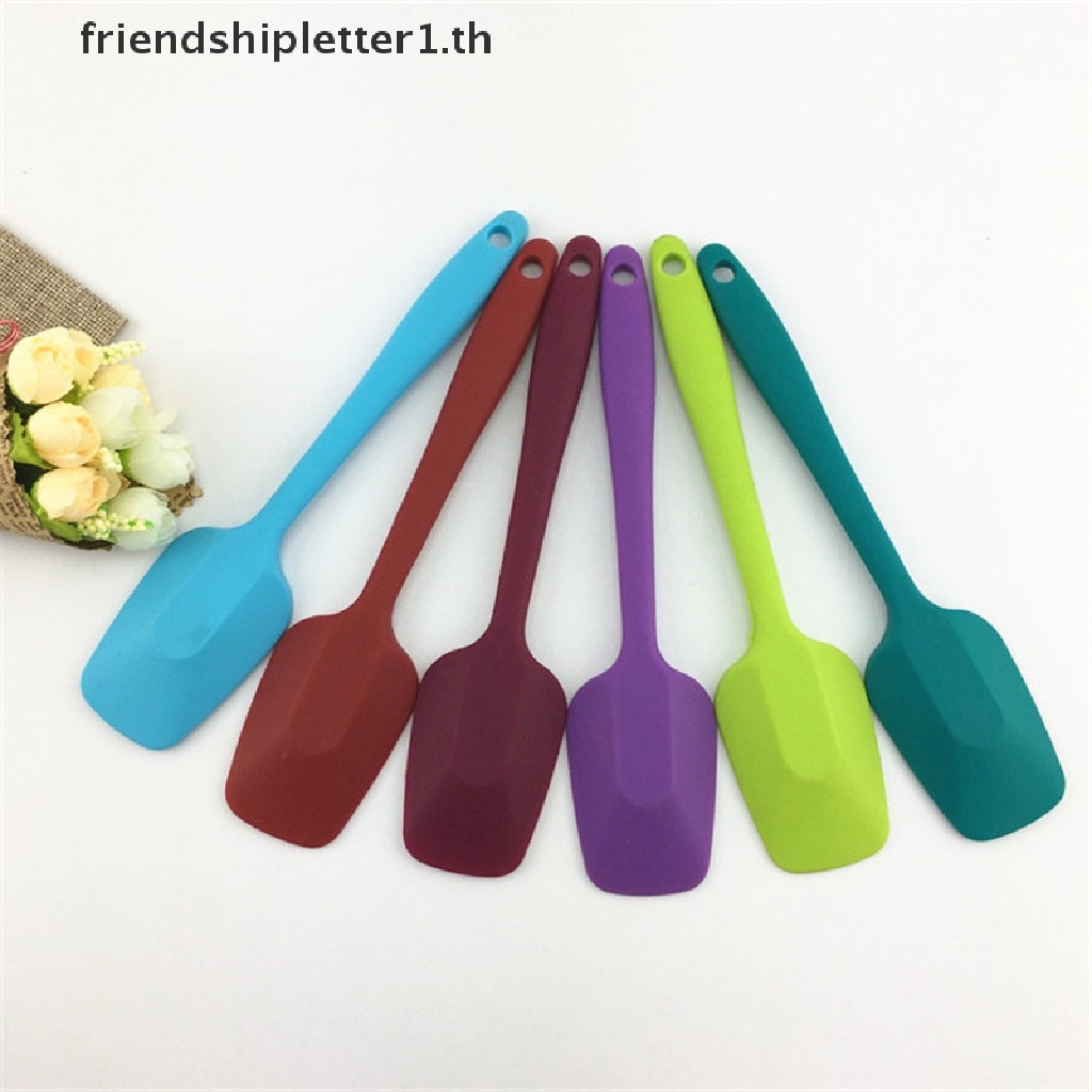 Spatulas & Cooking Tweezers 26 บาท Shopee-5024th ไม้พายยางซิลิโคน ทนความร้อนสูง สําหรับทําเบเกอรี่ Home & Living