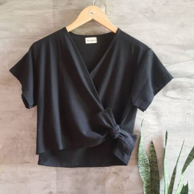 เสื้อดำ เสื้อผ้าฝ้าย สุภาพแขนสั้น มัดโบว์เอว (🚚💨พร้อมส่ง)✨ชิคๆ คูลๆ🍀ผ้าฝ้ายธรรมชาติ​