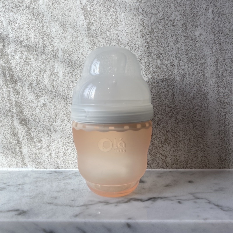ขวดนมซิลิโคน Olababy ขนาด 4 ออนซ์ พร้อมจุกสำหรับ 0-3 เดือน