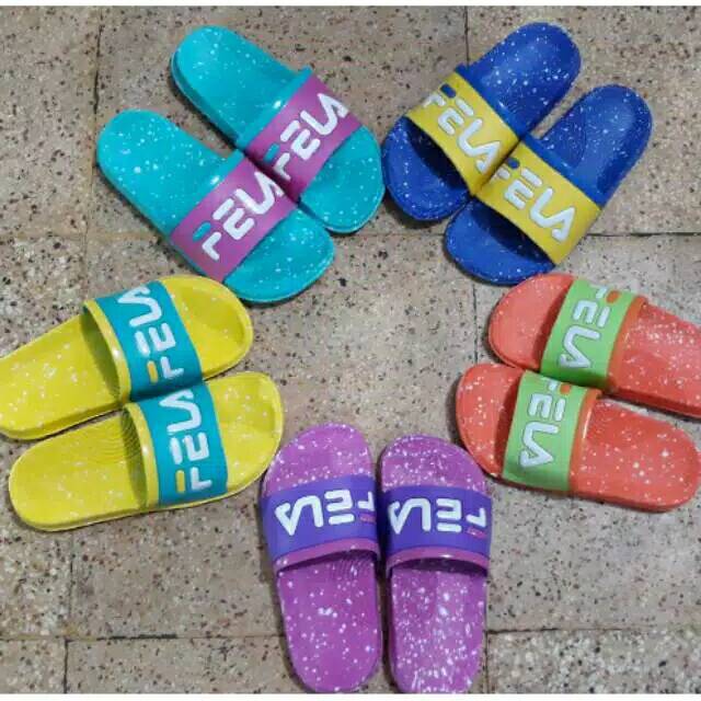 SLIPPERS UNISEX CHILDRENS WITH FELA MOTIF/COOL รองเท้าแตะ
