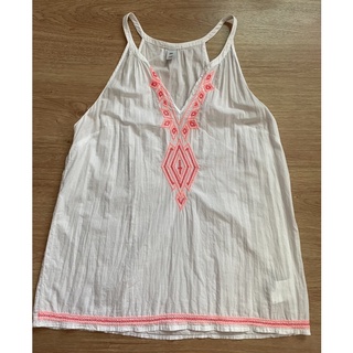 Used 🙌 เสื้อกล้ามทรงตรง Old Navy Size S (160/88A)ผ้าคัตตอนบางเบาปักลายสีสดใส
