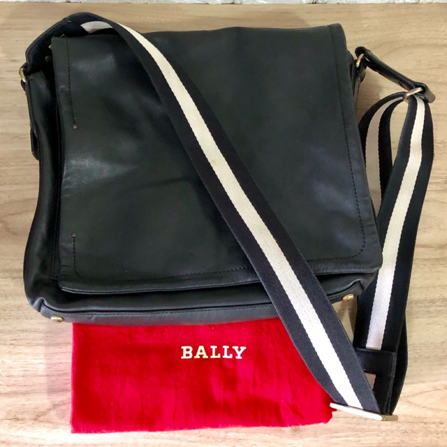 กระเป๋าสะพายข้าง Bally ของแท้ Bally Men Crossbody Bag