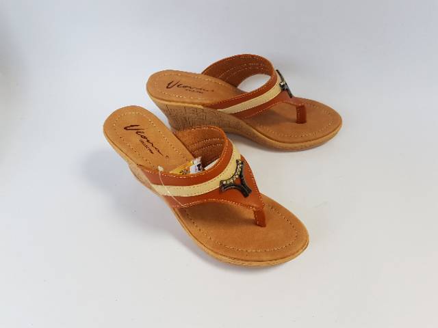 Viona รองเท้าแตะผู้หญิง Wedges Type Dum 21