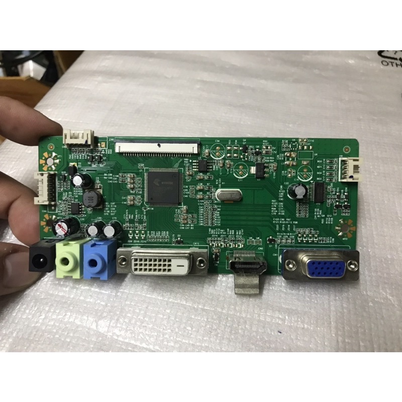 บอร์ดจอ Acer 32นิ้ว ED322Q