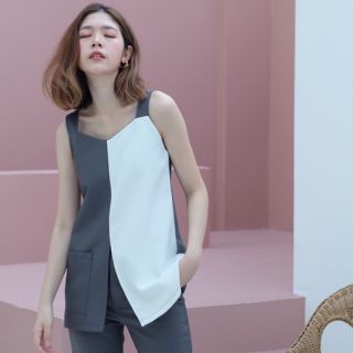 Oniki top สีน้ำเงิน ของใหม่ แท้ 100%