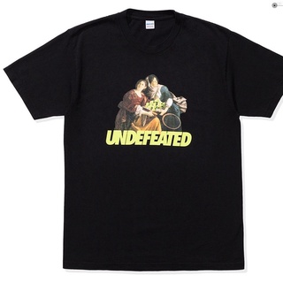 เสื้อยืดแขนสั้น ผ้าฝ้าย พิมพ์ลาย UNDEFEATED RACQUET S/Sยืด.สบาย.รัก