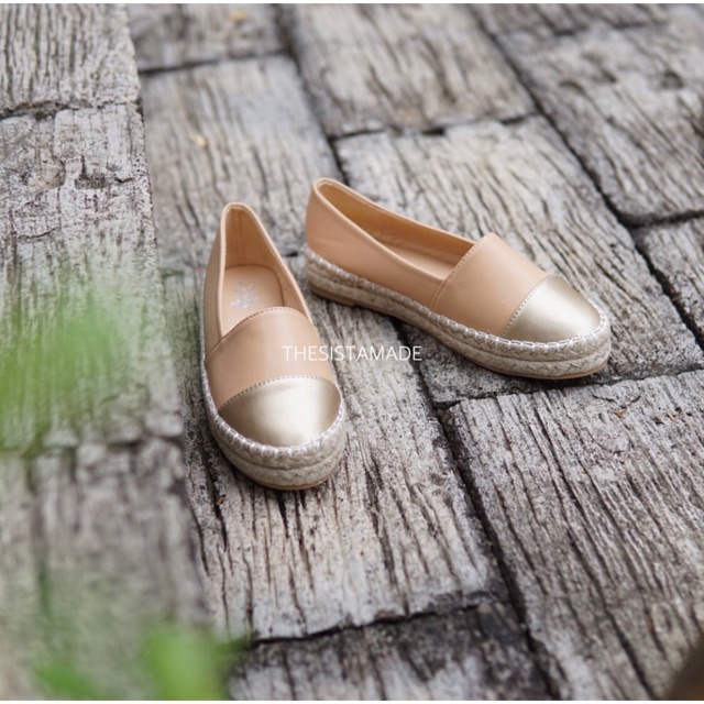 รองเท้ารุ่น Lalita