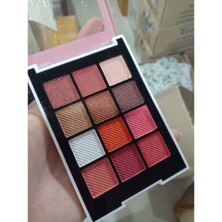 ทาตา 12 ช่อง สีแน่นมาก ฉ่ำๆ