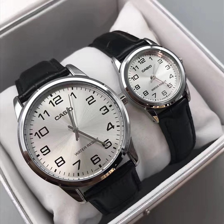 ฮ่องกงนาฬิกา Casio นาฬิกาคู่หญิงชายนาฬิกาแฟชั่นดิจิตอลเรียบง่ายแนวโน้มปฏิทินกันน้ำ ของแท้