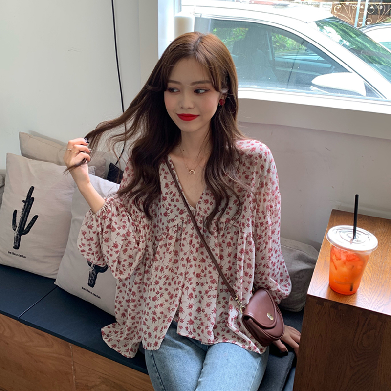 NEW เสื้อเชิ้ตแขนยาวคอวีผ้าชีฟองลายดอกไม้สําหรับผู้หญิง