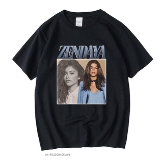 【ผ้าฝ้ายแท้】Zendaya เสื้อยืด ผ้าฝ้าย พิมพ์ลายกราฟฟิค มังงะ สไตล์วินเทจ เรโทร สีดํา สําหรับผู้ชาย และผู้หญิง