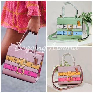 COACH CASHIN CARRY 22 WITH TROMPE LOEIL PRINT