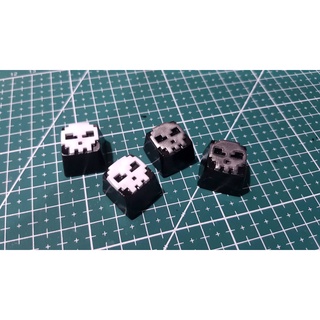 Skull head 8Bit Keycaps for custom keyboard ปุ่มกดลายหัวกะโหลก 8 บิท