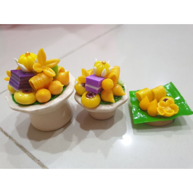 ขนมไทยโบราณตระกูลทอง มีให้เลือกสามขนาด