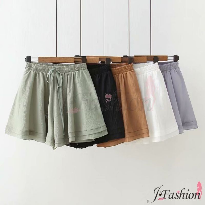 Stock-Ruffle Short Pants Women 叶边百搭短裤