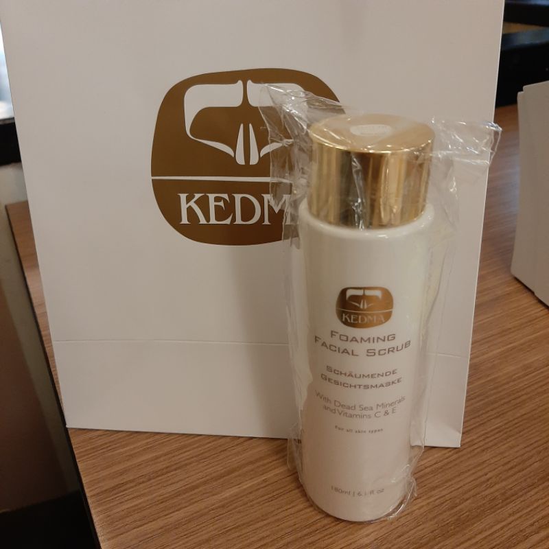 Kedma Foaming Facial Scrub ส่งฟรี