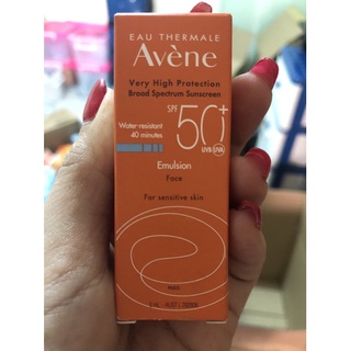 กันแดด ขนาดทดลอง AVENE Sunscreen Emulsion Face SPF 50+ 5 mL Sunscreen Lotion Face &amp; body SPF 50+ 5 mL