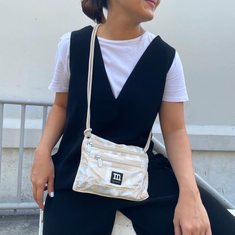 Marimekko travel bag ของแท้ 100% มีป้ายแท็ก | Shopee Thailand