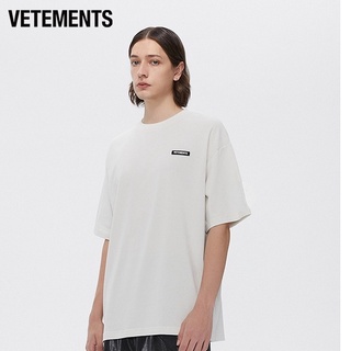 Vetements ฤดูร้อน ใหม่ ผู้ชายและผู้หญิง ที่เรียบง่าย ลําลอง หลวม แขนสั้น เสื้อยืด